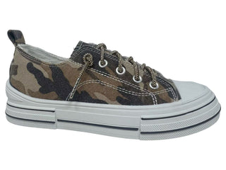 Very G Sneakers